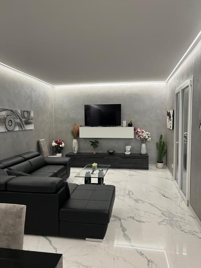 Corso Montecarlo Apartment Вентимиля Екстериор снимка