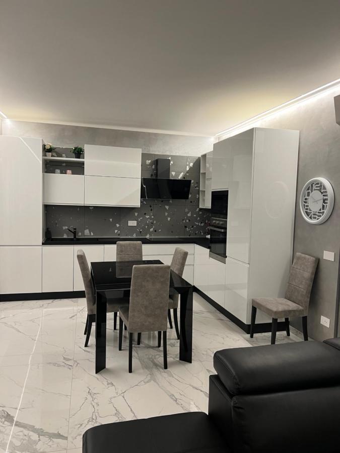 Corso Montecarlo Apartment Вентимиля Екстериор снимка